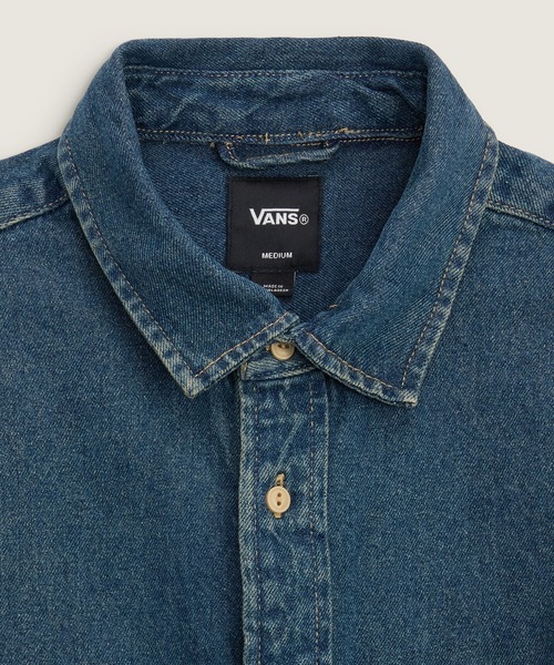 VANS(バンズ)の「MARTINEZ デニムオーバーシャツ / Martinez Denim Overshirt Vinta VN000X93HT81(シャツ/ブラウス・メンズ・インディゴブルー・LARGE/X-LARGE/SMALL/MEDIUM)」の2枚目の写真