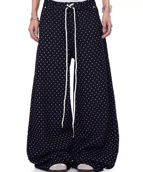 SHERU(シェル)の「ドット柄 ウエストドロストイージーバギーパンツ(デニムパンツ・レディース・ブラック・M/S/L)」の17枚目の写真