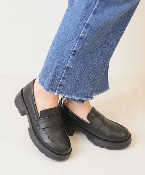 FLAT(フラット)の「軽量厚底 スニーカーソールローファー(ローファー・レディース・ブラック・22.5cm/23.0cm/23.5cm/24.0cm/24.5cm/25.0cm)」の1枚目の写真