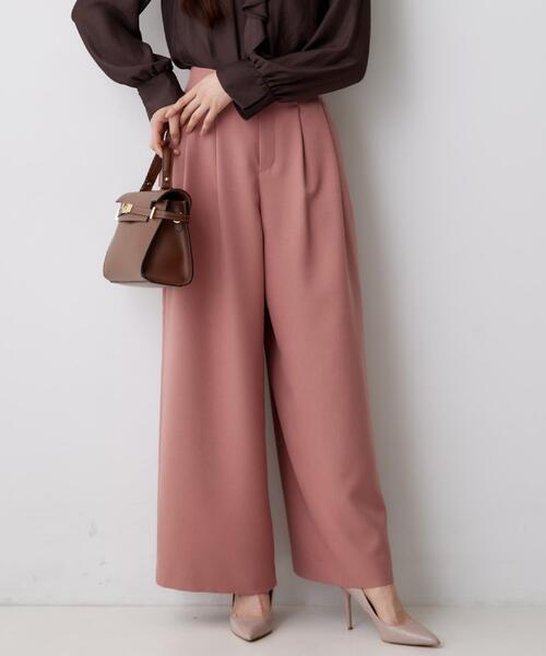 COUP DE CHANCE（クードシャンス）の「【手洗い可／日本製】タック入りワイドパンツ（その他パンツ・レディース・オフホワイト/チャコールグレー/ブラック/ベビーピンク・36/34/40/38）」の5枚目の写真
