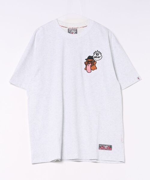 GRAF&WU（グラフアンドユー）の「【GRAF&WU/グラフアンドウー】バック刺繍Tシャツ（Tシャツ/カットソー・メンズ・ライトグレー/ホワイト・X-LARGE/LARGE）」の2枚目の写真