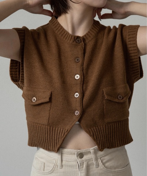 lawgy(ラウジー)の「flap pocket effortless knit vest / フラップポケットエフォートレスニットベスト(ベスト・レディース・キャメル/グレー・FREE)」の4枚目の写真