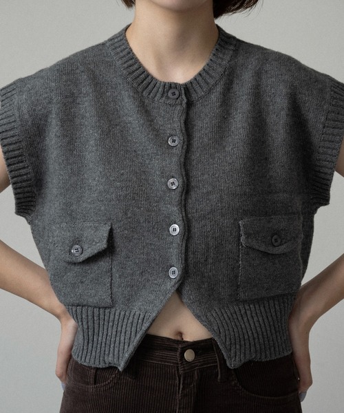 lawgy(ラウジー)の「flap pocket effortless knit vest / フラップポケットエフォートレスニットベスト(ベスト・レディース・キャメル/グレー・FREE)」の7枚目の写真