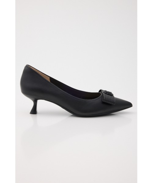 STACCATO（スタッカート）の「ラニーキトゥンヒールパンプス（パンプス・レディース・ホワイト/ブラック・23cm/23.5cm/24cm/22.5cm/24.5cm）」の15枚目の写真