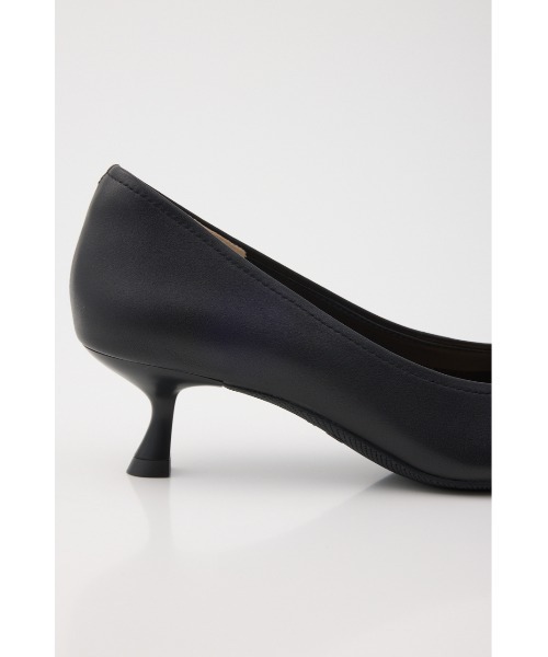 STACCATO（スタッカート）の「ラニーキトゥンヒールパンプス（パンプス・レディース・ホワイト/ブラック・23cm/23.5cm/24cm/22.5cm/24.5cm）」の17枚目の写真