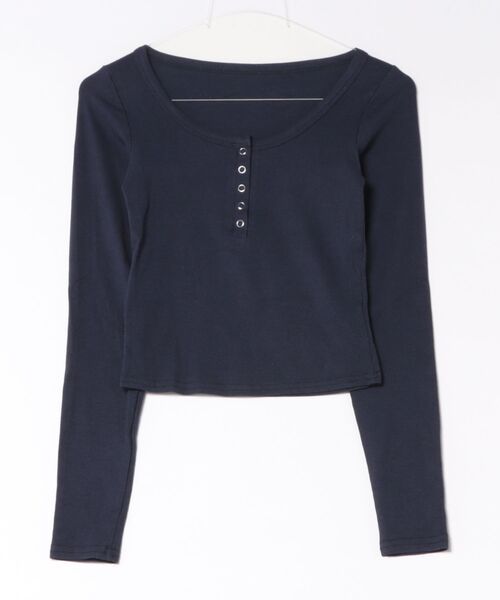 SPINNS(スピンズ)の「長袖カットソー/ヘンリースナップ/韓国ガーリー(Tシャツ/カットソー・レディース・ターコイズブルー/アイボリー/グレー/ネイビー/ブラック・ONESIZE)」の9枚目の写真
