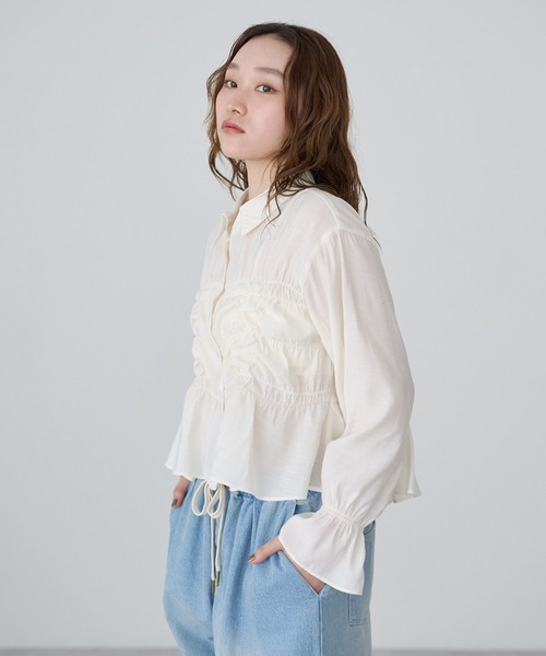 earth music&ecology（アースミュージックアンドエコロジー）の「ランダムシャーリングブラウス（シャツ/ブラウス・レディース・オフホワイト/ブラック/ブラウン・FREE）」の5枚目の写真