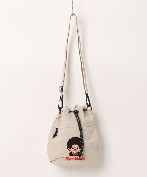 STATUS(ステイタス)の「モンチッチ monchhichi 2way 巾着ショルダーバッグ ショルダーバッグ(ショルダーバッグ・メンズ・レッド/アイボリー/ベージュ・FREE)」の1枚目の写真