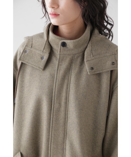 YLEVE(イレーヴ)の「YLEVE / WOOL MELTON OVER DYE CO(ダウンジャケット/コート・レディース・カーキ・1)」の2枚目の写真