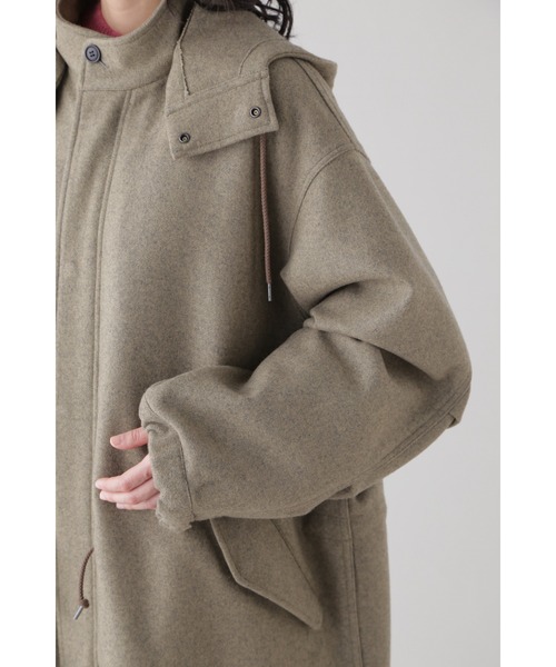 YLEVE(イレーヴ)の「YLEVE / WOOL MELTON OVER DYE CO(ダウンジャケット/コート・レディース・カーキ・1)」の4枚目の写真