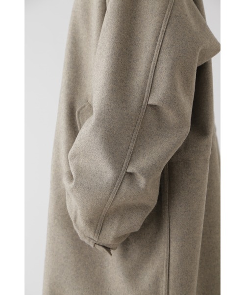 YLEVE(イレーヴ)の「YLEVE / WOOL MELTON OVER DYE CO(ダウンジャケット/コート・レディース・カーキ・1)」の6枚目の写真