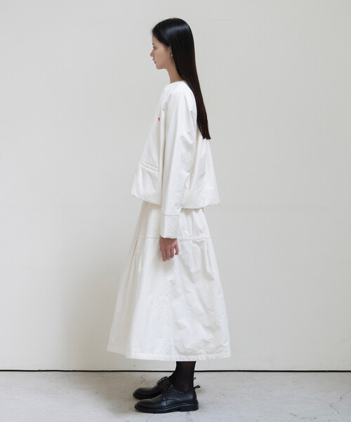 DANTON(ダントン)の「DANTON × eunoia - Tuck Padding Skirt(スカート・レディース・ブラック・F)」の5枚目の写真
