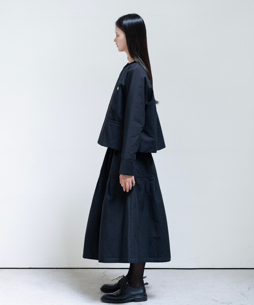 DANTON(ダントン)の「DANTON × eunoia - Tuck Padding Skirt(スカート・レディース・ブラック・F)」の9枚目の写真