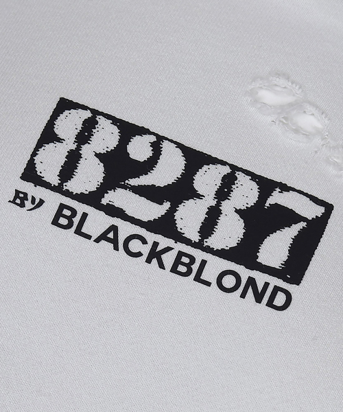 BLACK BLOND（ブラック ブロンド）の「8287 センターロゴ ヴィンテージクロップフーディー（ホワイト）（パーカー・レディース・その他・FREE）」の10枚目の写真