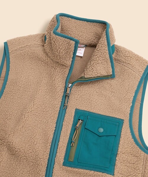 BROOKS BROTHERS（ブルックスブラザーズ）の「ポリエステル　フリース　フルジップ　モックネックベスト（ベスト・メンズ・カーキ/ブルー・LARGE/MEDIUM/SMALL）」の4枚目の写真