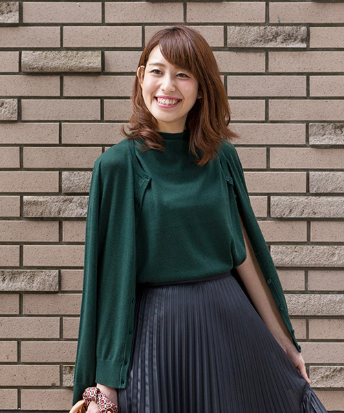 NATURAL BEAUTY BASIC(ナチュラルビューティーベーシック)の「UVサマーベーシックニットカーディガン(カーディガン/ボレロ・レディース・グレー/ネイビー/ダークベージュ/グリーン/ホワイト系その他・MEDIUM)」の15枚目の写真