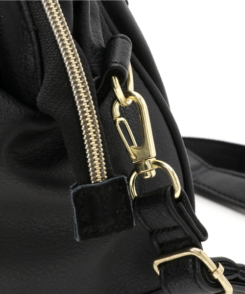 LBC（エルビーシー）の「口金PUミニボストンショルダーバッグ        （ショルダーバッグ・レディース・ブラック/ライトブラウン・ONE SIZE）」の9枚目の写真