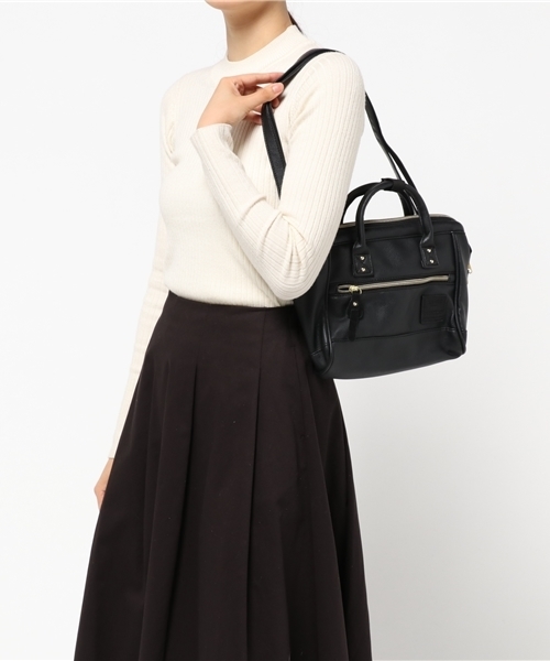 LBC（エルビーシー）の「口金PUミニボストンショルダーバッグ        （ショルダーバッグ・レディース・ブラック/ライトブラウン・ONE SIZE）」の12枚目の写真