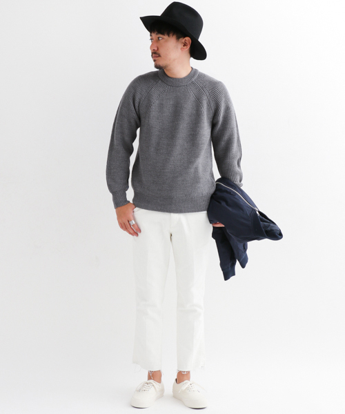 URBAN RESEARCH Sonny Label（アーバンリサーチサニーレーベル）の「Sonny Label 畦編みラグランプルオーバー（ニット/セーター・メンズ・ネイビー/オレンジ/キャメル/カーキ/オフホワイト/グレー・MEDIUM/LARGE）」の8枚目の写真