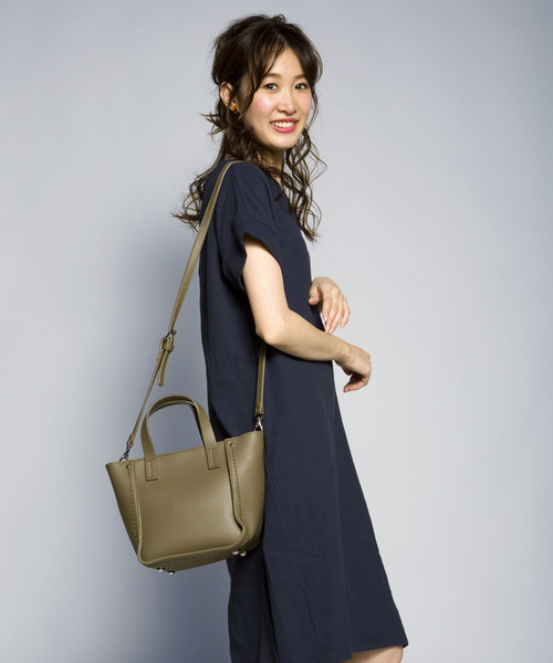 PLAIN CLOTHING（プレーンクロージング）の「スクエアミニハンドバッグ/トートバッグ【PLAIN CLOTHING】（ショルダーバッグ・レディース・ボルドー/キャメル/グレー/カーキ/ブラック・FREE）」の9枚目の写真