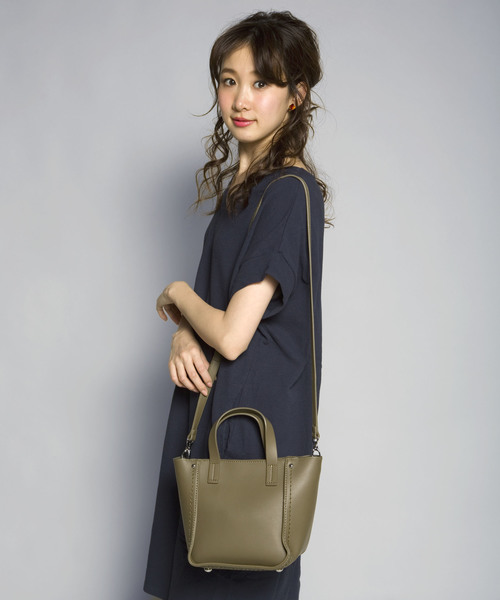 PLAIN CLOTHING（プレーンクロージング）の「スクエアミニハンドバッグ/トートバッグ【PLAIN CLOTHING】（ショルダーバッグ・レディース・ボルドー/キャメル/グレー/カーキ/ブラック・FREE）」の10枚目の写真