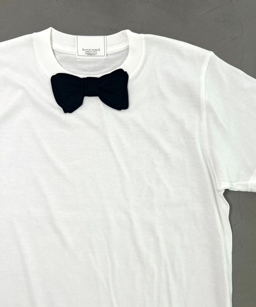 SUPERTHANKS（スーパーサンクス）の「蝶ネクタイワッペンベーシックビッグシルエットTシャツ（Tシャツ/カットソー・メンズ・ホワイト/ブラック/ホワイト×ブルー/ブラック系その他6/ホワイト系その他7/ホワイト×ブラック/ブラック×グレー/ホワイト系その他6/ブラック系その他7・L/S/M/XS/XL）」の18枚目の写真