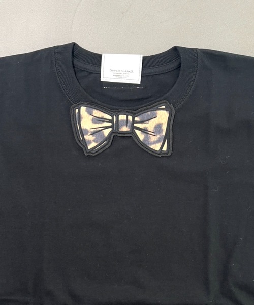 SUPERTHANKS（スーパーサンクス）の「蝶ネクタイワッペンベーシックビッグシルエットTシャツ（Tシャツ/カットソー・メンズ・ホワイト/ブラック/ホワイト×ブルー/ブラック系その他6/ホワイト系その他7/ホワイト×ブラック/ブラック×グレー/ホワイト系その他6/ブラック系その他7・L/S/M/XS/XL）」の21枚目の写真