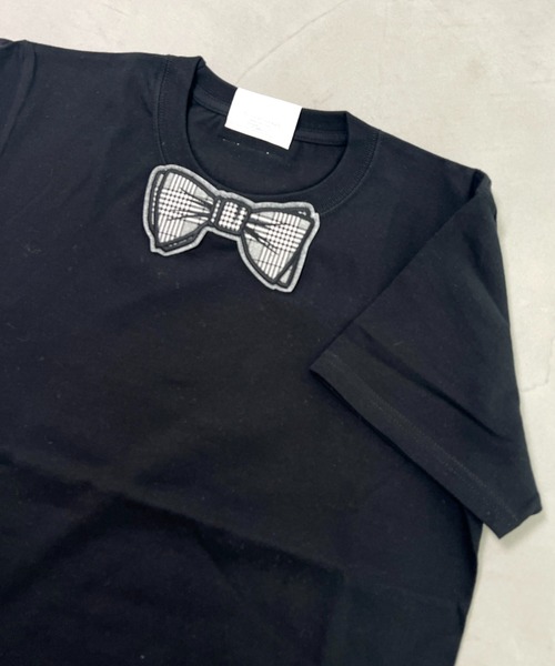 SUPERTHANKS（スーパーサンクス）の「蝶ネクタイワッペンベーシックビッグシルエットTシャツ（Tシャツ/カットソー・メンズ・ホワイト/ブラック/ホワイト×ブルー/ブラック系その他6/ホワイト系その他7/ホワイト×ブラック/ブラック×グレー/ホワイト系その他6/ブラック系その他7・L/S/M/XS/XL）」の17枚目の写真