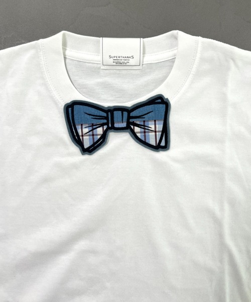 SUPERTHANKS（スーパーサンクス）の「蝶ネクタイワッペンベーシックビッグシルエットTシャツ（Tシャツ/カットソー・メンズ・ホワイト/ブラック/ホワイト×ブルー/ブラック系その他6/ホワイト系その他7/ホワイト×ブラック/ブラック×グレー/ホワイト系その他6/ブラック系その他7・L/S/M/XS/XL）」の14枚目の写真