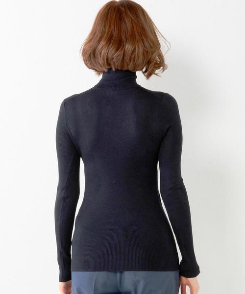 UNITED ARROWS(ユナイテッドアローズ)の「○UAB シルク リブ タートル ネック ニット◆(ニット/セーター・レディース・ホワイト/ブラック/ライトグレー/ワインレッド/ベージュ/ネイビー/その他1・フリー)」の8枚目の写真