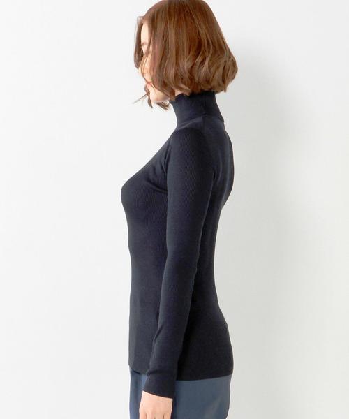 UNITED ARROWS(ユナイテッドアローズ)の「○UAB シルク リブ タートル ネック ニット◆(ニット/セーター・レディース・ホワイト/ブラック/ライトグレー/ワインレッド/ベージュ/ネイビー/その他1・フリー)」の10枚目の写真