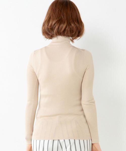 UNITED ARROWS(ユナイテッドアローズ)の「○UAB シルク リブ タートル ネック ニット◆(ニット/セーター・レディース・ホワイト/ブラック/ライトグレー/ワインレッド/ベージュ/ネイビー/その他1・フリー)」の18枚目の写真