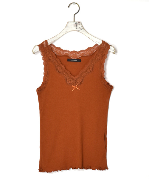 w closet（ダブルクローゼット）の「レース付きVネックタンクトップ_（タンクトップ・レディース・オフホワイト/ピンク/スミクロ/ラベンダー/ブラック/ライトカーキ/レンガ・FREE）」の7枚目の写真