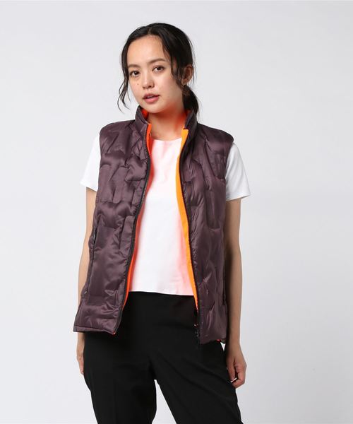 MARK & LONA(マークアンドロナ)の「M★ Embossed Down Vest | WOMEN(ダウンベスト・レディース・ブラック/バーガンディー/ホワイト・40/38/36)」の1枚目の写真