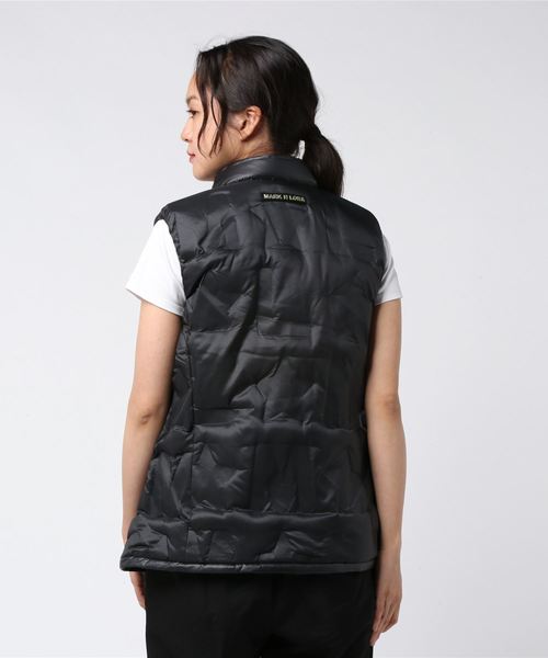 MARK & LONA(マークアンドロナ)の「M★ Embossed Down Vest | WOMEN(ダウンベスト・レディース・ブラック/バーガンディー/ホワイト・40/38/36)」の5枚目の写真