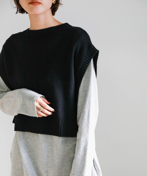 select MOCA（セレクトモカ）の「ルーズスリットサイドスリットコットンロングスリーブTシャツ（Tシャツ/カットソー・レディース・ベージュ/グレー/ホワイト/ブラック/モカ/チャコールグレー・FREE）」の8枚目の写真