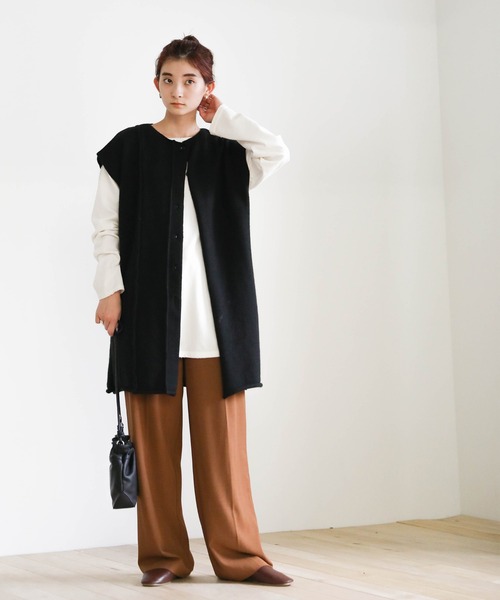 select MOCA（セレクトモカ）の「ルーズスリットサイドスリットコットンロングスリーブTシャツ（Tシャツ/カットソー・レディース・ベージュ/グレー/ホワイト/ブラック/モカ/チャコールグレー・FREE）」の19枚目の写真