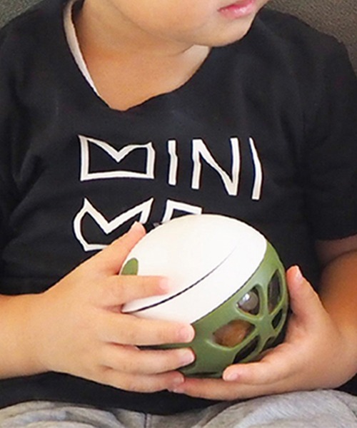 meroware（メロウウェア）の「ELLE スナックボール（マグ/哺乳瓶/お食事グッズ・キッズ・ライトブルー/グレー/イエロー/ピンク/カーキ/オレンジ/パープル/ベージュ/ブルー系その他/ピンク系その他・FREE）」の4枚目の写真