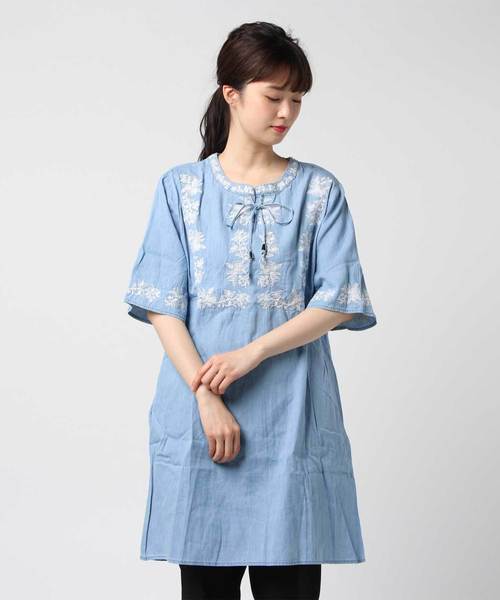 おしゃれスタ（オシャレスタ）の「ＴＣデニム　刺繍入りチュニック（ＬＣ）（チュニック・レディース・ネイビー/サックスブルー/ブルー・FREE）」の8枚目の写真