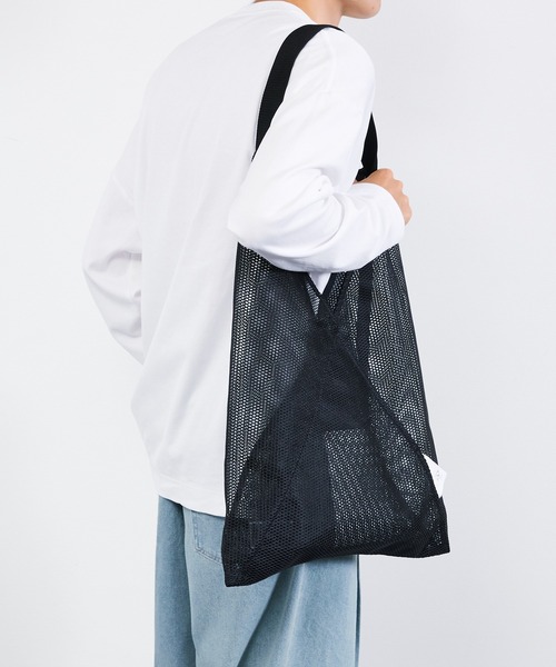 And A（アンドエー）の「LIVERAL リヴェラル / Niji ニジ ショルダートートバッグ メッシュトート トライアングルバッグ / L2002（トートバッグ・メンズ・ブラック/ブラック系その他3/ブラック系その他/ブラック系その他2・FREE）」の11枚目の写真
