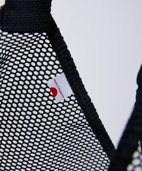 And A（アンドエー）の「LIVERAL リヴェラル / Niji ニジ ショルダートートバッグ メッシュトート トライアングルバッグ / L2002（トートバッグ・メンズ・ブラック/ブラック系その他3/ブラック系その他/ブラック系その他2・FREE）」の15枚目の写真