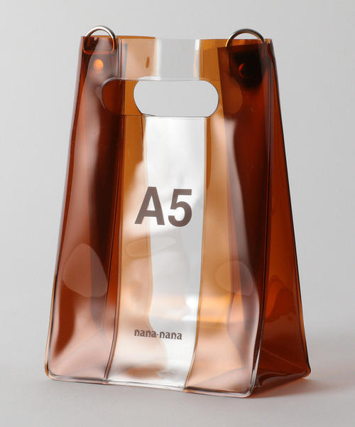 NaNa-NaNa(ナナナナ)の「【別注】 <nana-nana>A5 クリアバッグ -2WAY- Ψ(ショルダーバッグ・レディース・ブラウン・FREE)」の2枚目の写真
