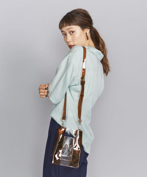 NaNa-NaNa(ナナナナ)の「【別注】 <nana-nana>A5 クリアバッグ -2WAY- Ψ(ショルダーバッグ・レディース・ブラウン・FREE)」の9枚目の写真