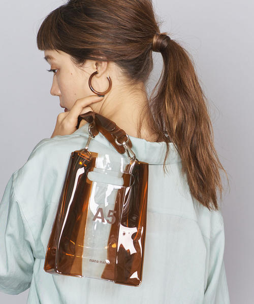 NaNa-NaNa(ナナナナ)の「【別注】 <nana-nana>A5 クリアバッグ -2WAY- Ψ(ショルダーバッグ・レディース・ブラウン・FREE)」の10枚目の写真