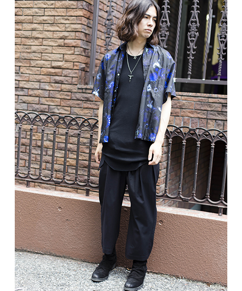 NO ID.（ノーアイディ）の「mhs1434-花柄ｼｮｰﾄｶﾗｰBIG-SH シャツ（シャツ/ブラウス・メンズ・ホワイト/レッド/ブルー・1/2）」の9枚目の写真