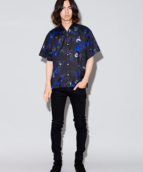 NO ID.（ノーアイディ）の「mhs1434-花柄ｼｮｰﾄｶﾗｰBIG-SH シャツ（シャツ/ブラウス・メンズ・ホワイト/レッド/ブルー・1/2）」の17枚目の写真