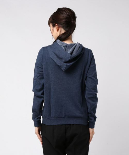 Hurley (ハーレー)の「W HRLY BROTANICAL PO FLC / レディース プルオーバーパーカーボックスロゴ サーフカジュアル フロントロゴ ボタニカルライン(パーカー・レディース・ピンク/ネイビー/グレー系その他・X-SMALL/SMALL)」の4枚目の写真