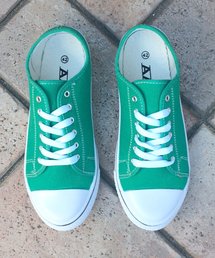 AAA（トリプルエー）の「AAA / オーセンティック レースアップ ローテクスニーカー（2326）（スニーカー）」