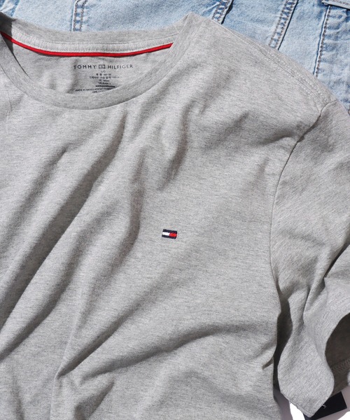 TOMMY HILFIGER（トミーヒルフィガー）の「Tommy Hilfiger/トミーヒルフィガー SHORTSLEEVE CORE FLAG CREWNECK TEE 半袖Tシャツ メンズ 夏物 夏服（Tシャツ/カットソー・メンズ・ネイビー/ホワイト/ブラック/レッド/グレー/アクア・S/M/L/XL）」の4枚目の写真