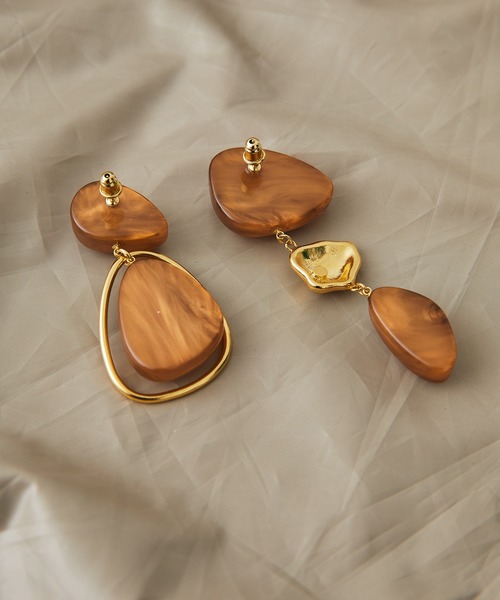 UNITED TOKYO（ユナイテッドトウキョウ）の「マーブルペブルピアス（ピアス（両耳用）・レディース・ブラウン/ネイビー・FREE）」の6枚目の写真